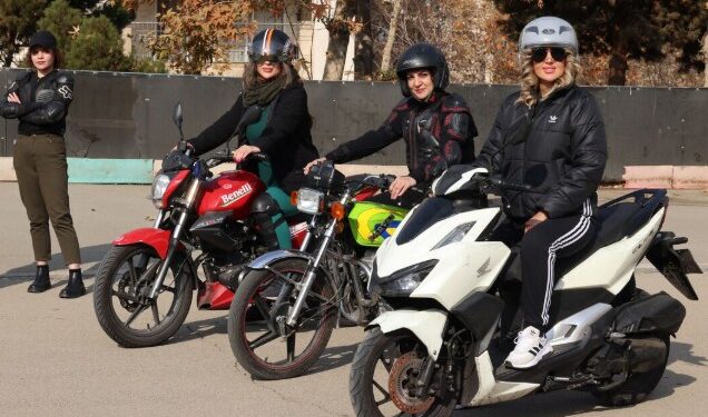 এইবাৰ মহিলাই চলাব মটৰচাইকেল! প্ৰতিবাদৰ মাজতে প্ৰদান অধিকাৰ, সলনি হ’ল আইন…