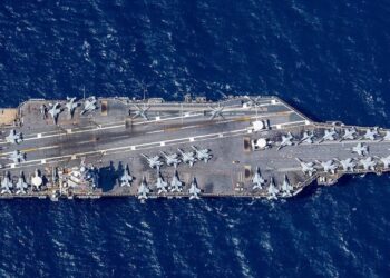 ক্ৰমাৎ অসুবিধাৰ সন্মুখীন আমেৰিকান সৈন্য! ৮ মাহ ধৰি সাগৰত আৱদ্ধ ৫ হাজাৰ নাৱিক