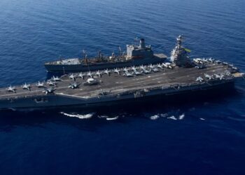 আমেৰিকাৰ আটাইতকৈ শক্তিশালী পাৰমাণৱিক যুদ্ধ জাহাজত অ*গ্নি*কাণ্ড, কেনেকৈ হ’ল এই কাণ্ড?