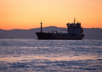 আমেৰিকা-ইজৰাইল যুদ্ধৰ মাজতে ভাৰতক বৃহৎ তেলৰ প্ৰস্তাৱ ইৰাণৰ; চুক্তিখন কেতিয়া চূড়ান্ত হ’ব?