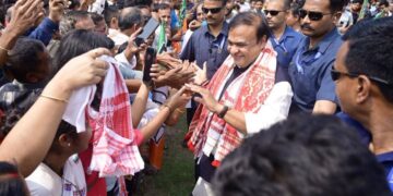 নিৰ্বাচনী প্ৰচাৰ সভাত কংগ্ৰেছক তীব্ৰ কটাক্ষ মুখ্যমন্ত্ৰীৰ, ‘এইবাৰ ৫লাখ বিঘা মাটিত উচ্ছেদ কৰিম’