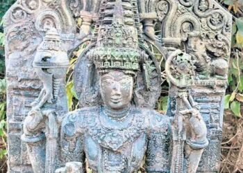 তেলেংগানা নদীত ৫ ফুট ওখ ভগৱান বিষ্ণুৰ প্ৰাচীন প্ৰতিমূৰ্তি, দ্বাদশ শতিকাৰ ইতিহাস উন্মোচন