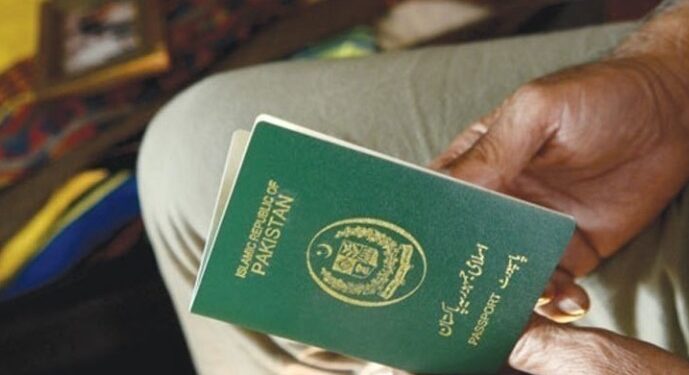 পাকিস্তানৰ মুখত মোক্ষম আঘাত এই মুছলমান দেশৰ, বন্ধ কৰিলে এই গুৰুত্বপূৰ্ণ সুবিধা