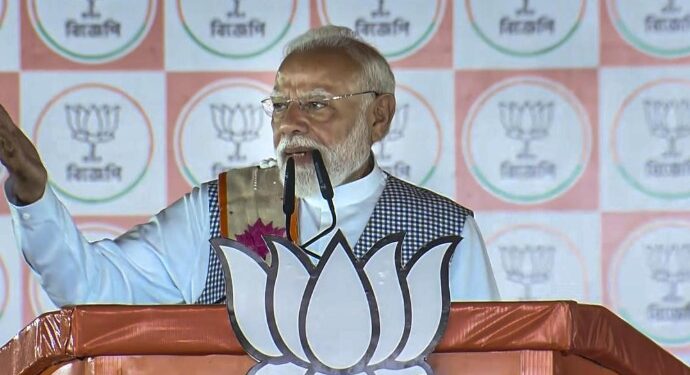 ‘মই পোনে পোনে আহিম শপত গ্ৰহণ অনুষ্ঠানলৈ…’, বাৰাকপুৰৰ পৰা প্ৰধানমন্ত্ৰীৰ গৰ্জন