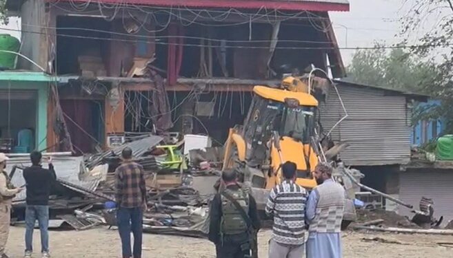 নিচাযুক্ত দ্ৰব্য সৰবৰাহেৰে নিৰ্মাণ কৰা সম্পত্তিৰ বিৰুদ্ধে এক্সন, কোটি টকাৰ অবৈধ সম্পত্তি ধ্বংস