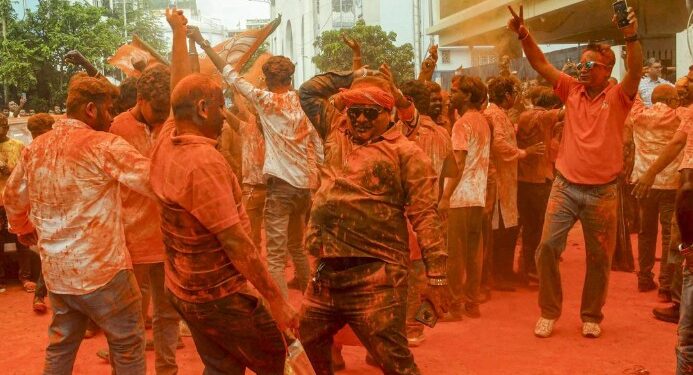 পশ্চিম বংগত ঐতিহাসিক জয়, বিজেপিৰ ৫টা ডাঙৰ প্ৰতিশ্ৰুতি